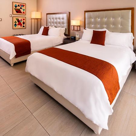 Hotel Vista Quince Guatemala City ภายนอก รูปภาพ