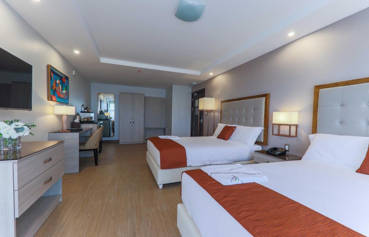 Hotel Vista Quince Guatemala City ภายนอก รูปภาพ