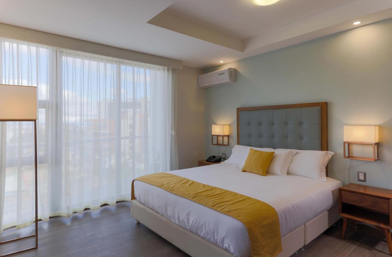 Hotel Vista Quince Guatemala City ภายนอก รูปภาพ