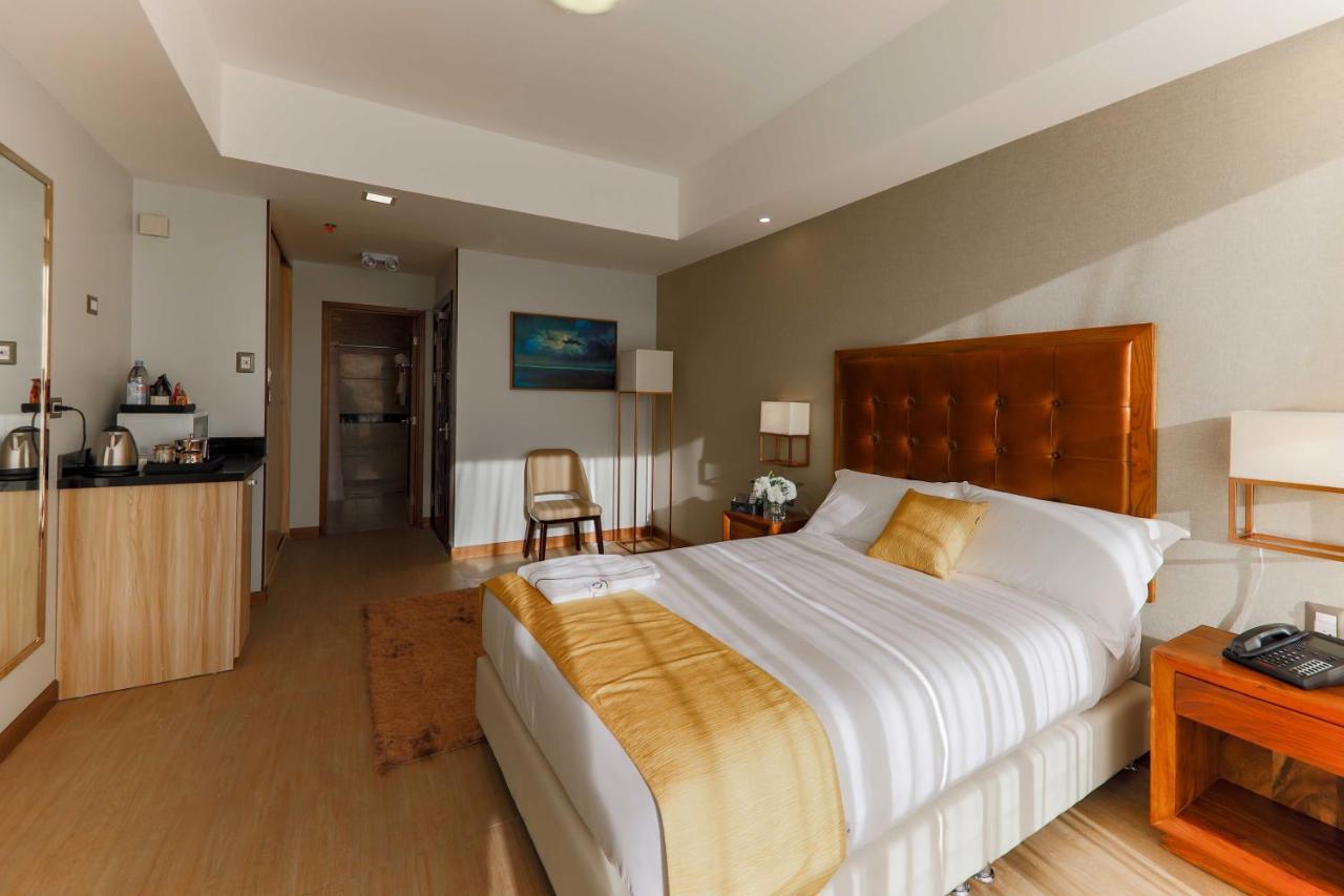Hotel Vista Quince Guatemala City ภายนอก รูปภาพ