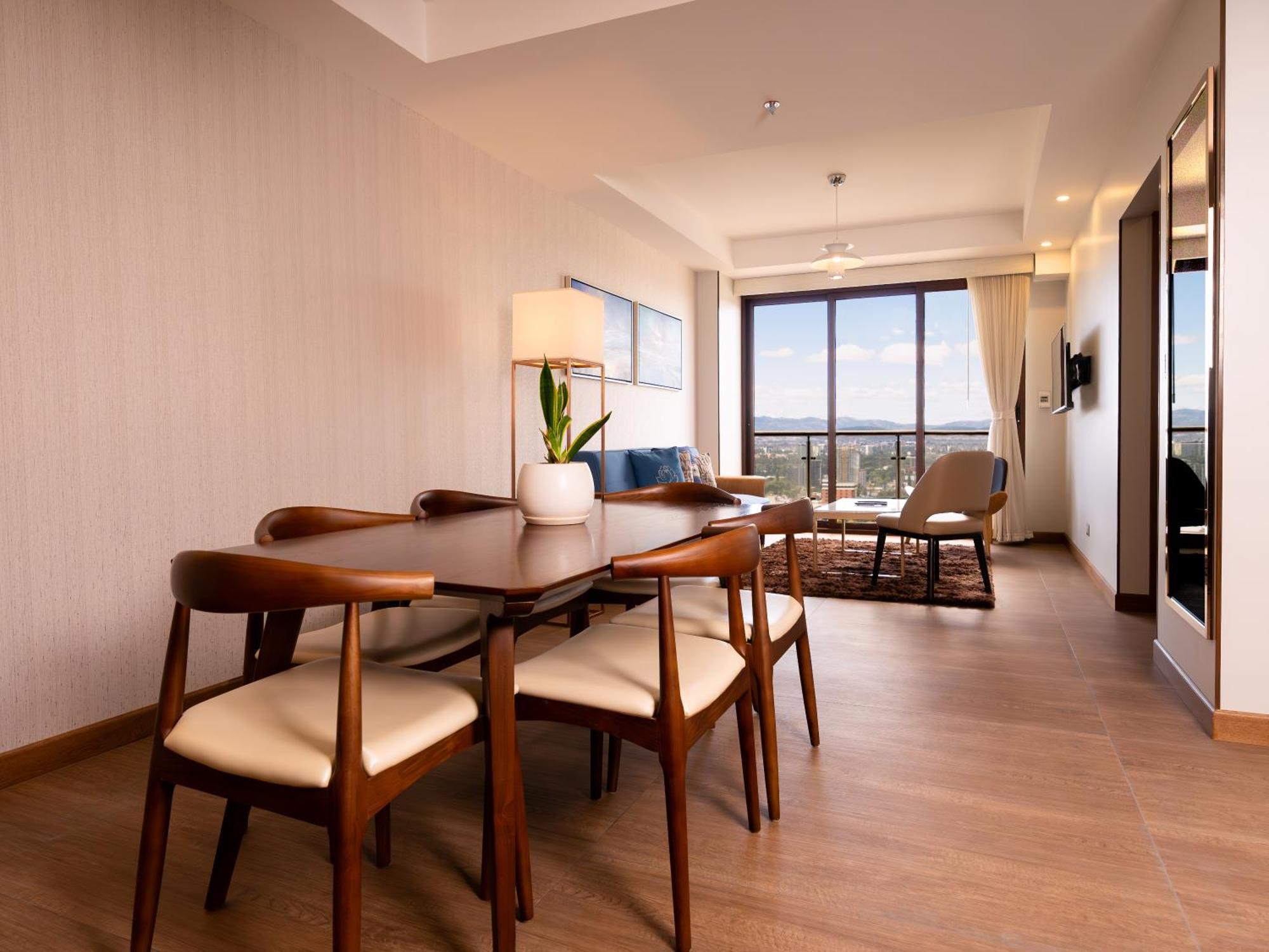 Hotel Vista Quince Guatemala City ภายนอก รูปภาพ