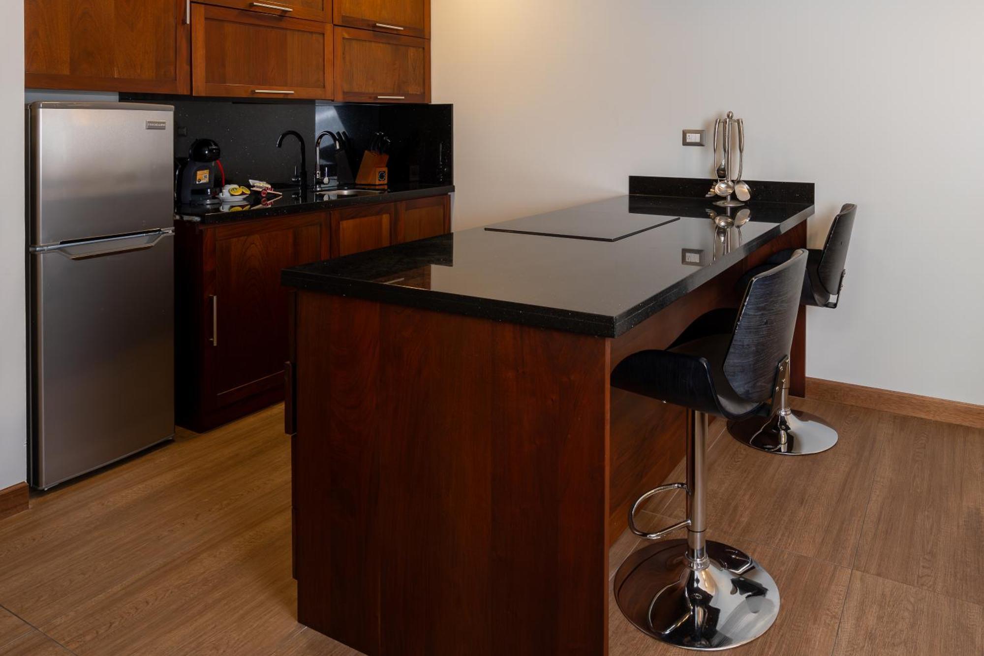 Hotel Vista Quince Guatemala City ภายนอก รูปภาพ