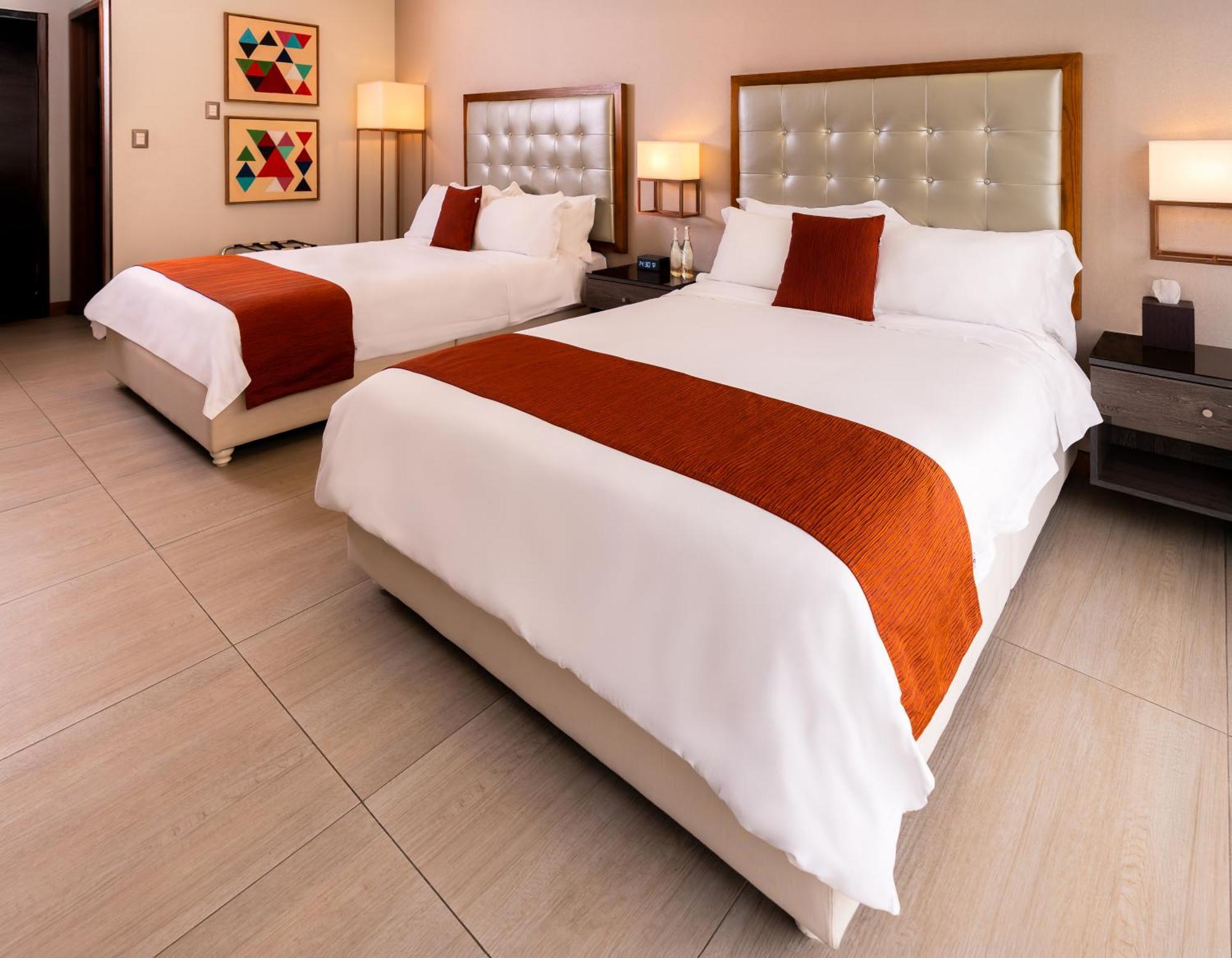 Hotel Vista Quince Guatemala City ภายนอก รูปภาพ