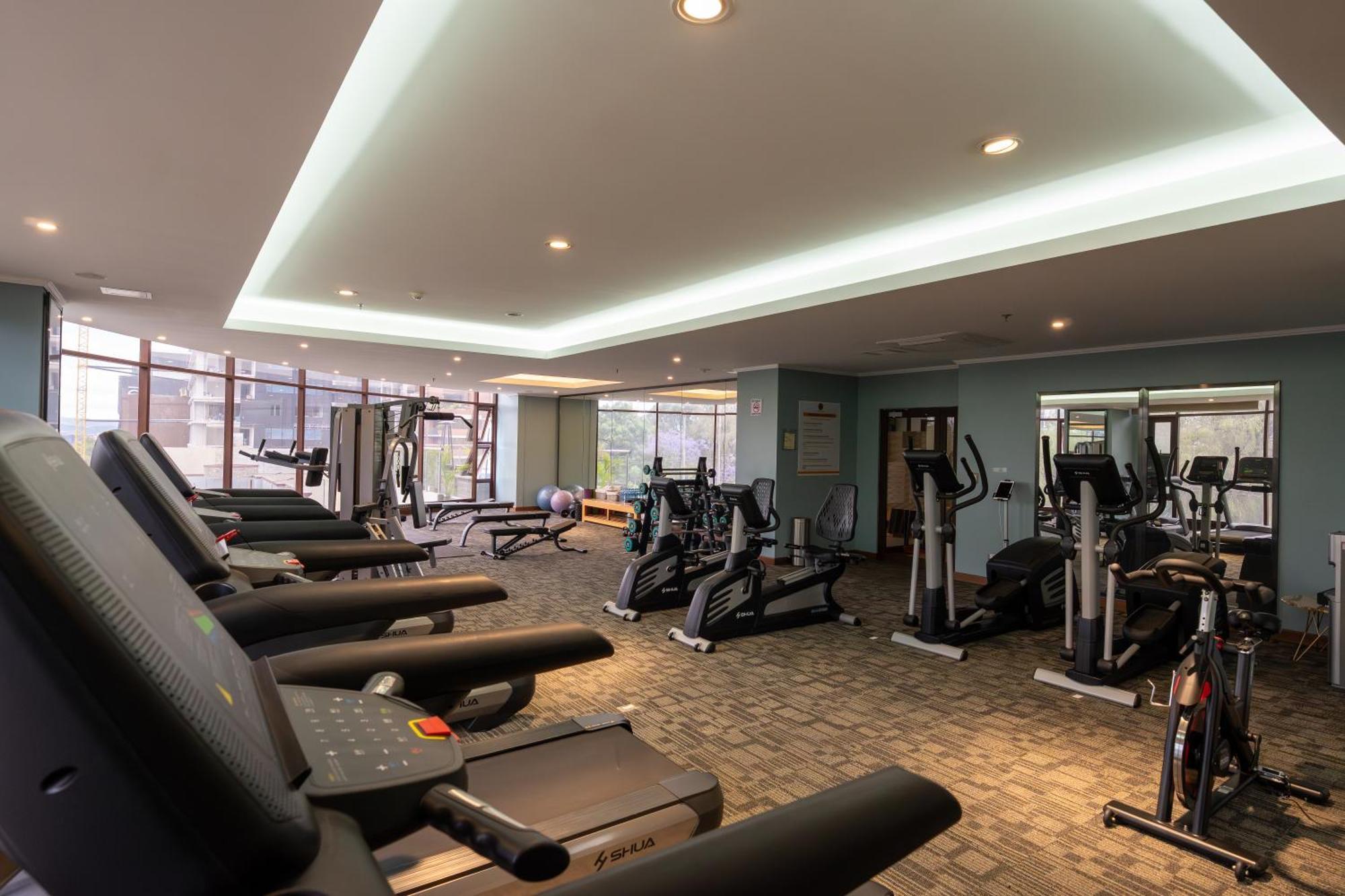 Hotel Vista Quince Guatemala City ภายนอก รูปภาพ
