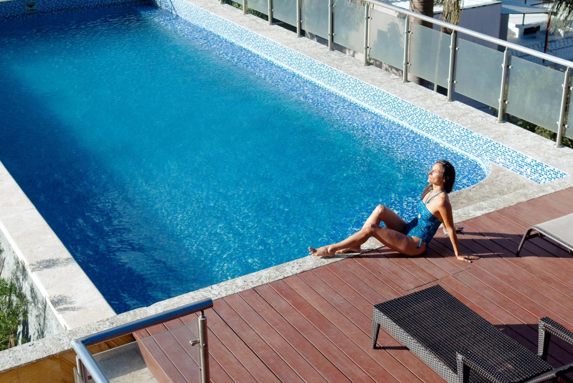 Hotel Vista Quince Guatemala City ภายนอก รูปภาพ